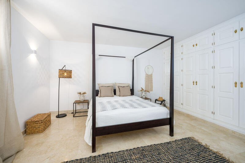 6 Cuarto Villa en venta