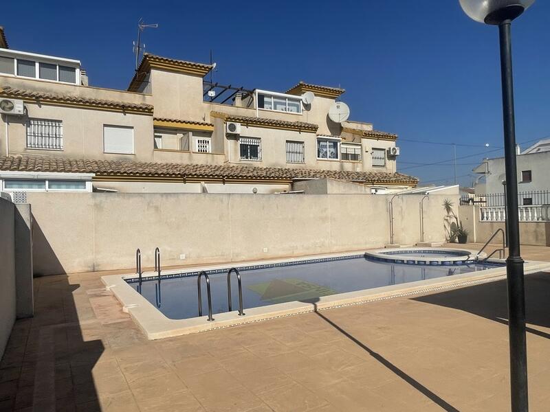 3 sovrum Radhus till salu