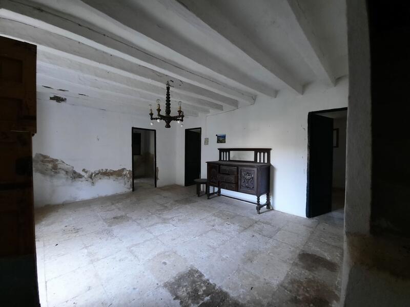 4 Schlafzimmer Landhaus zu verkaufen