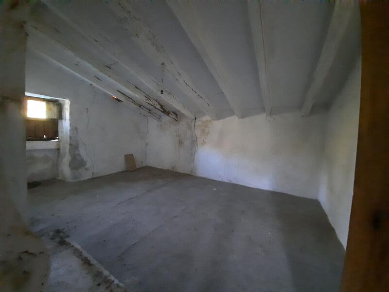 4 Schlafzimmer Landhaus zu verkaufen