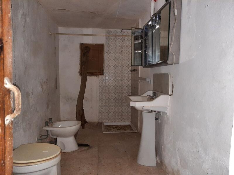 4 Schlafzimmer Landhaus zu verkaufen