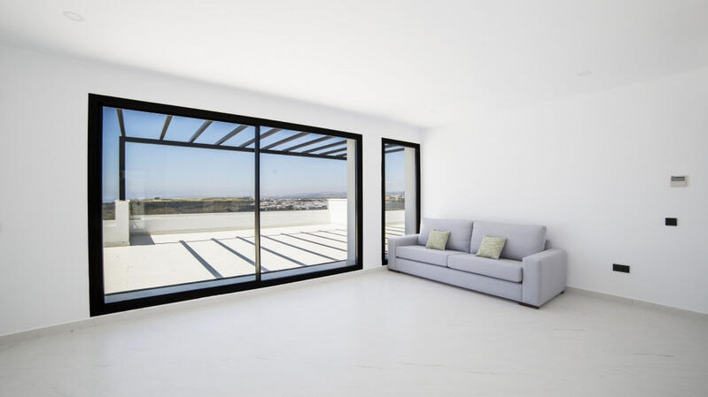 3 bedroom Apartment for sale