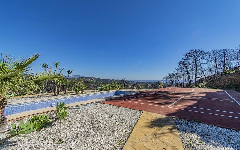 7 sovrum Villa till salu