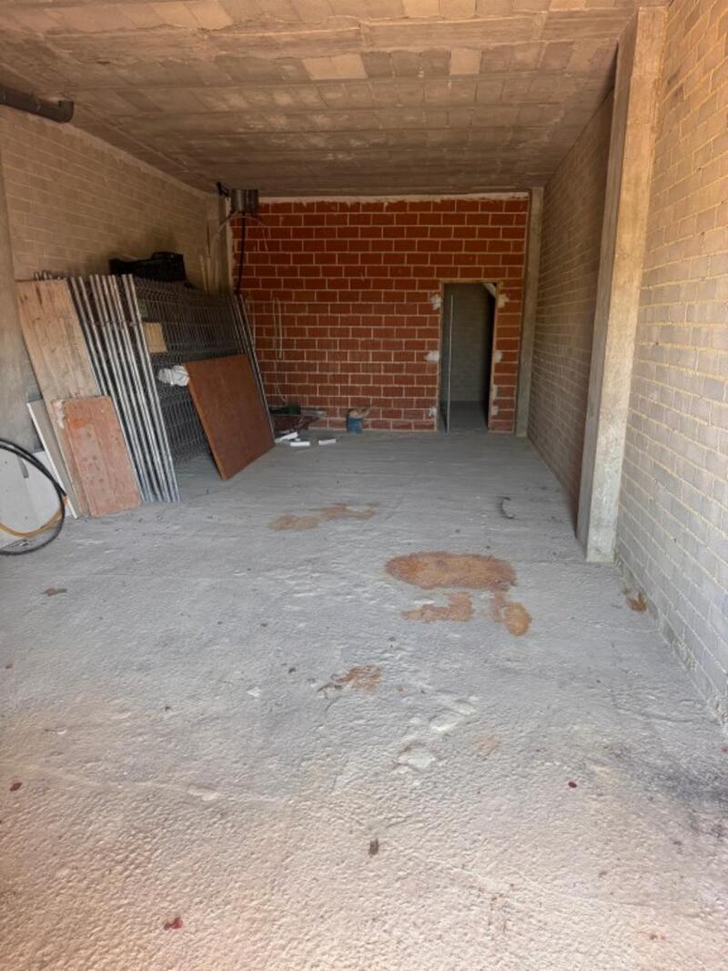 Handelsimmobilie zu verkaufen