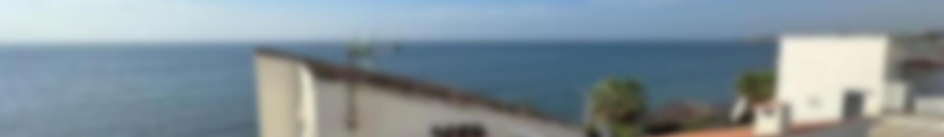 3 спальная комната городская тюрьма продается