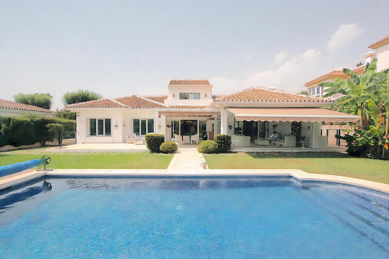 Villa til salg i Mijas Golf, Málaga