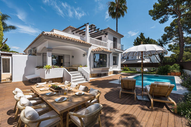 Villa til salgs i Nueva Andalucia, Málaga