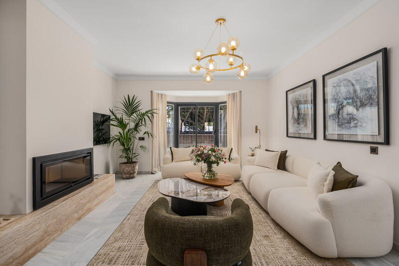 6 soverom Villa til salgs