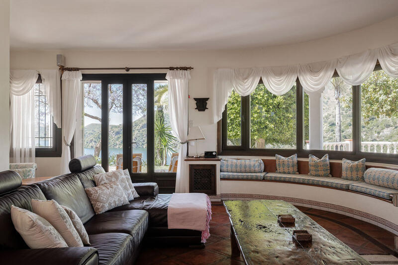 6 Schlafzimmer Landhaus zu verkaufen