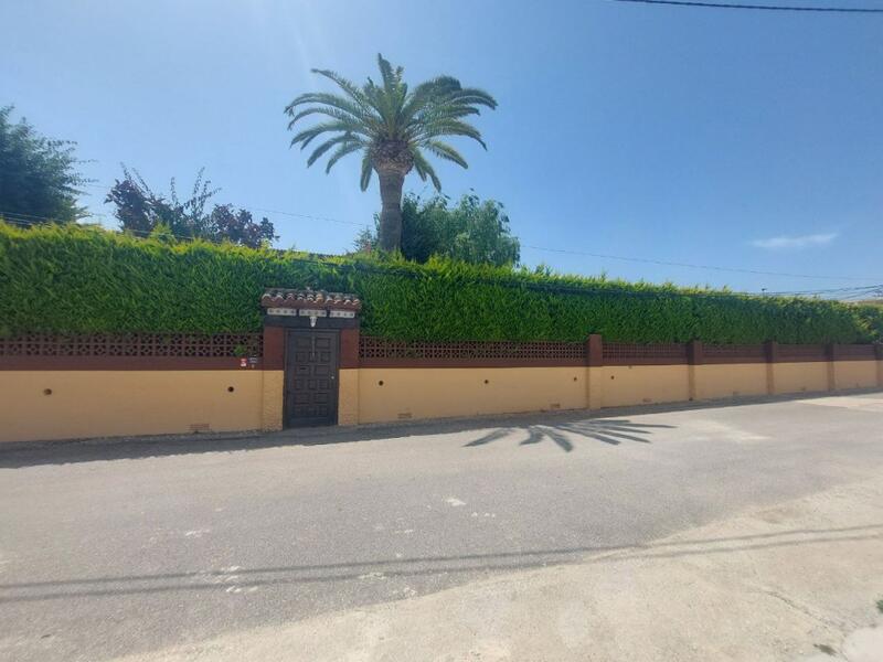 5 bedroom Villa for sale