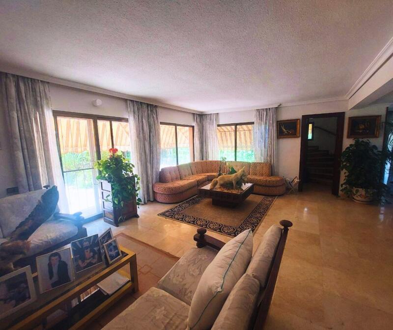 5 bedroom Villa for sale