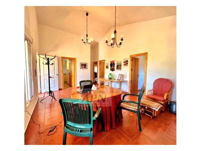 3 bedroom Country House for sale