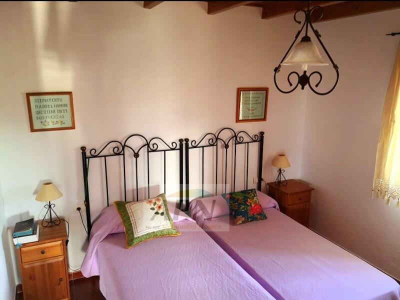 3 bedroom Country House for sale