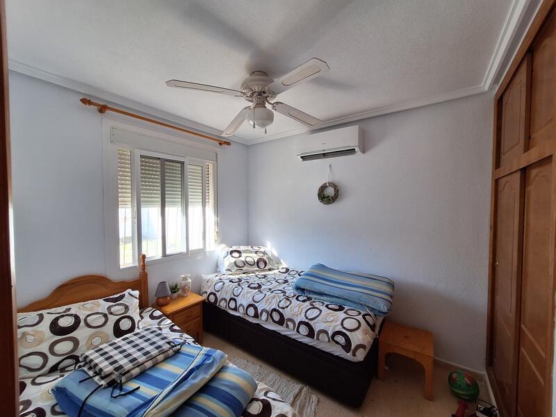 2 Cuarto Villa en venta