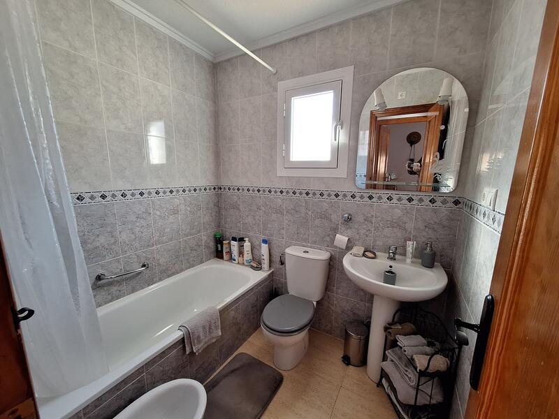 2 Cuarto Villa en venta