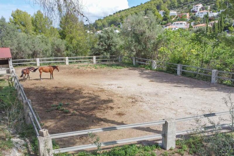 4 bedroom Commercial Property for sale