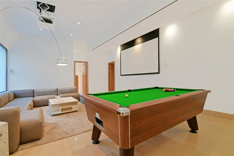 7 bedroom Villa for sale