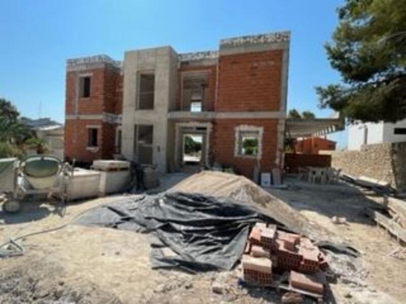 5 bedroom Villa for sale