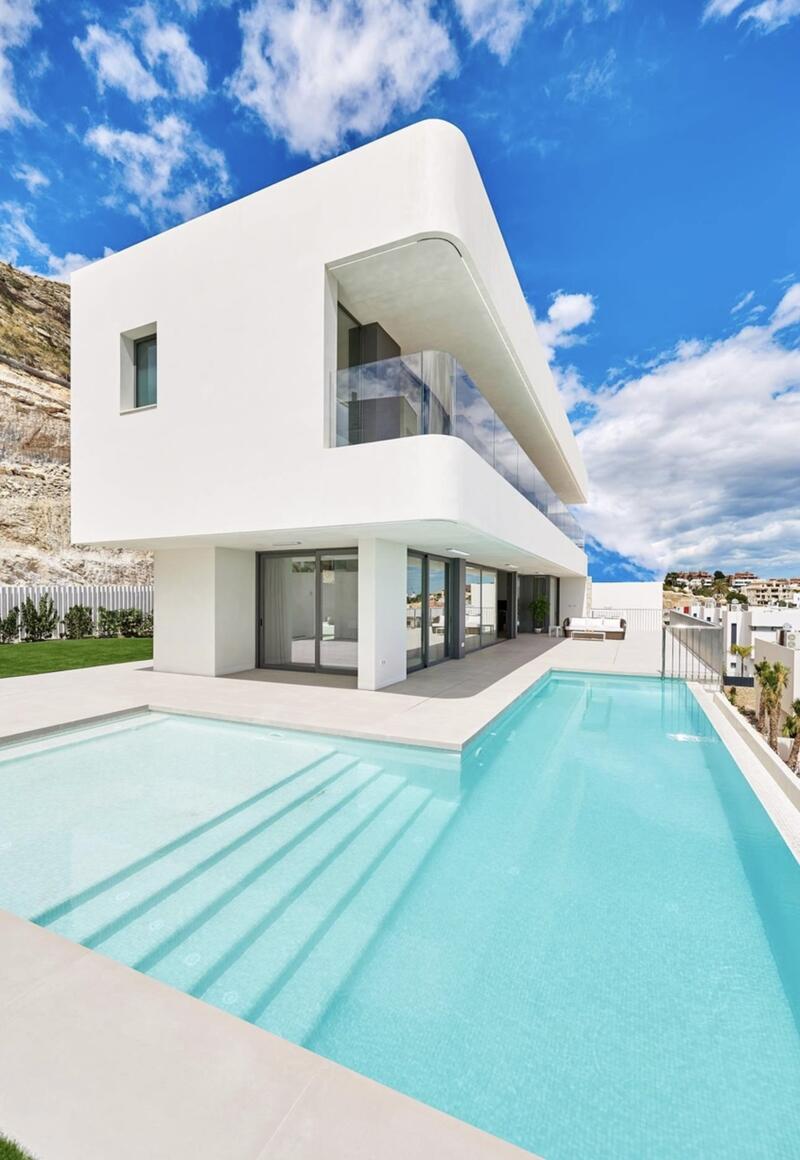 4 bedroom Villa for sale