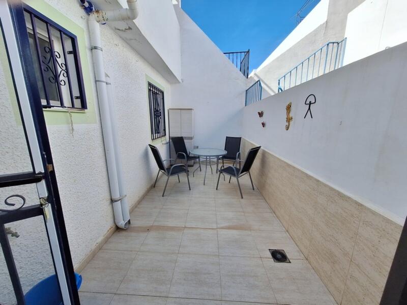 2 Cuarto Villa en venta