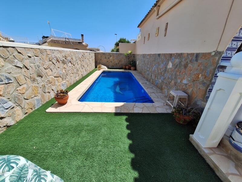 Villa en venta en Camposol, Murcia