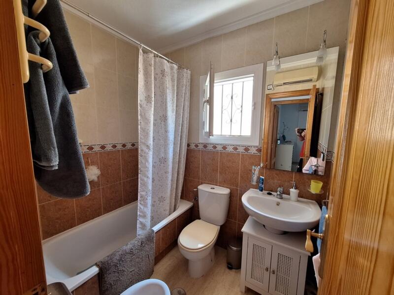 2 Cuarto Villa en venta