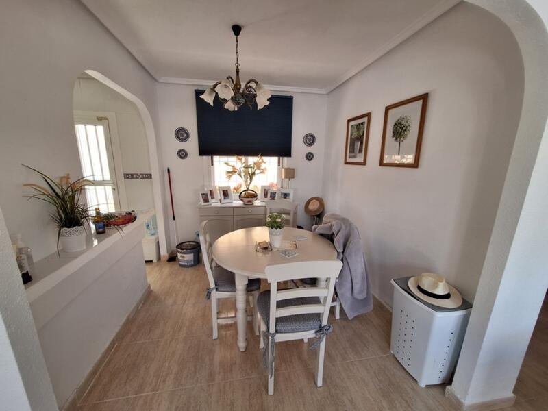 2 Cuarto Villa en venta