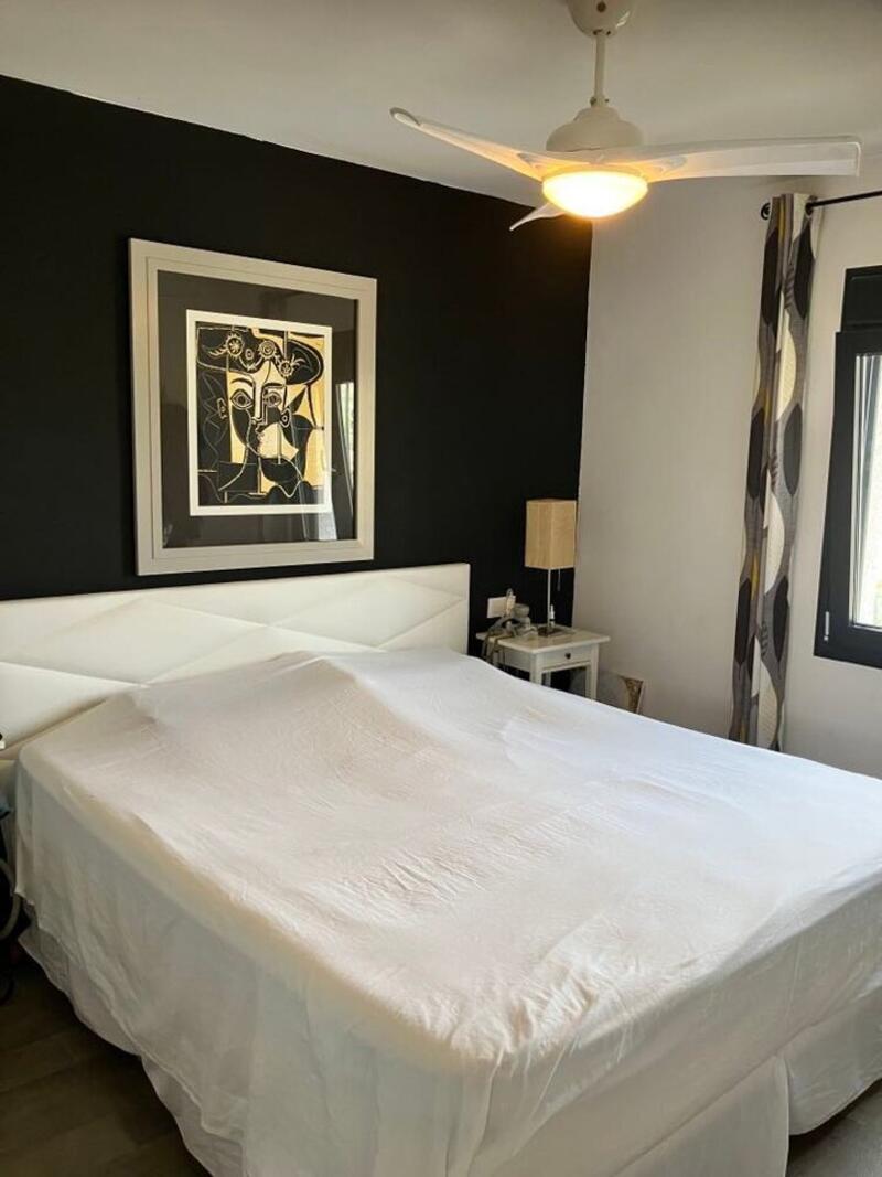 4 Cuarto Villa en venta