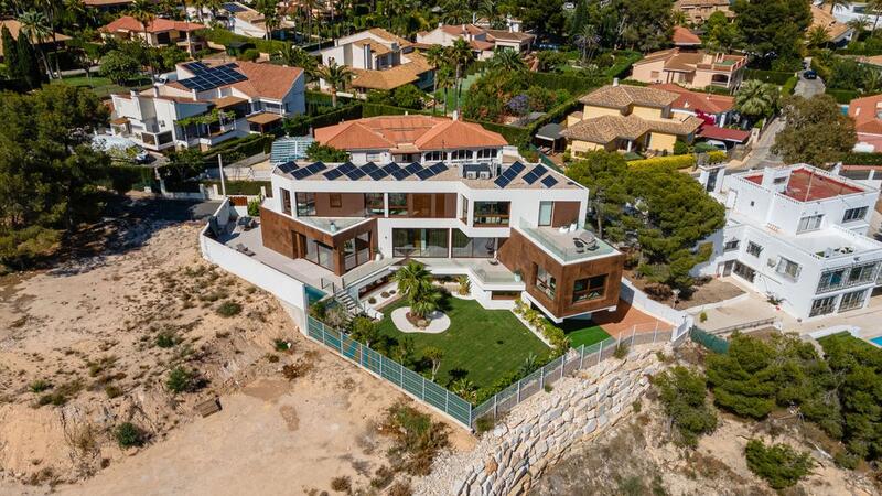 4 Cuarto Villa en venta