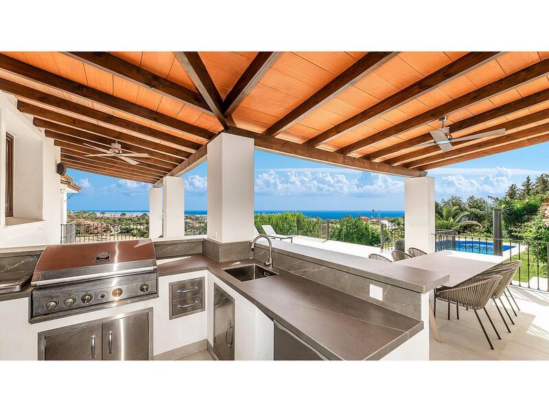 5 спальная комната вилла продается