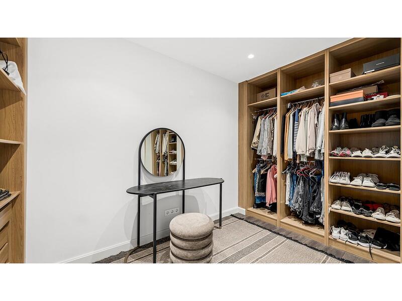 5 спальная комната вилла продается