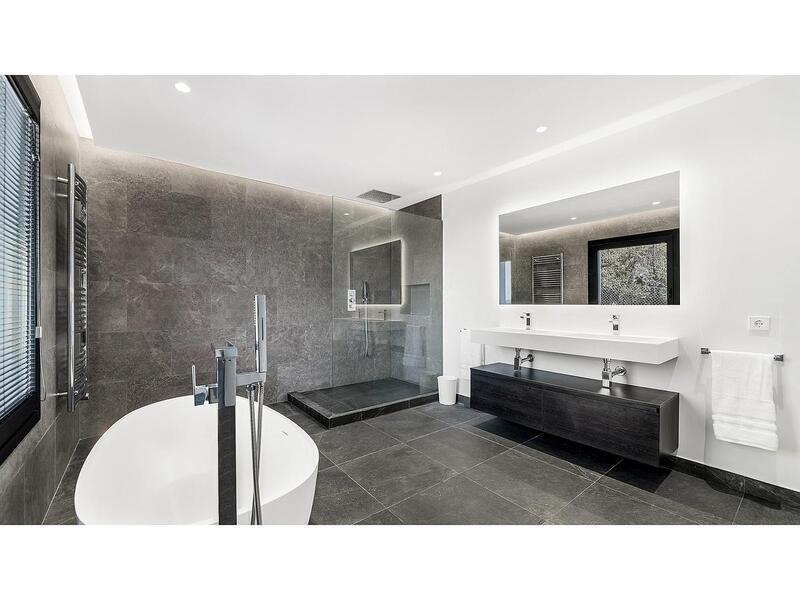 5 спальная комната вилла продается