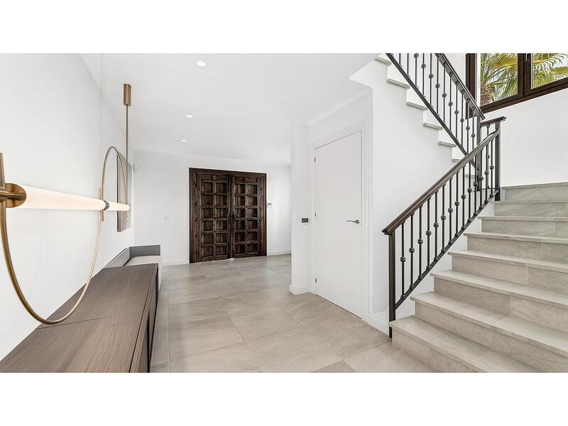 5 спальная комната вилла продается