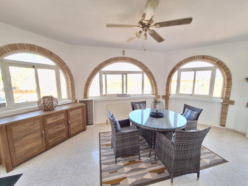 4 bedroom Villa for sale