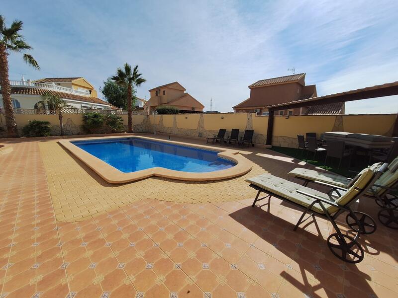 4 bedroom Villa for sale