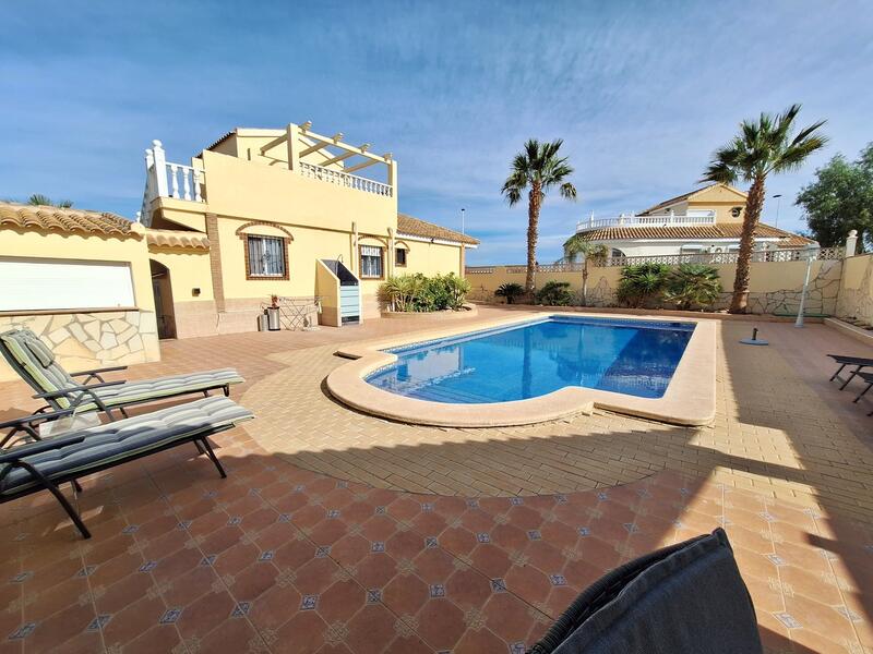 4 bedroom Villa for sale