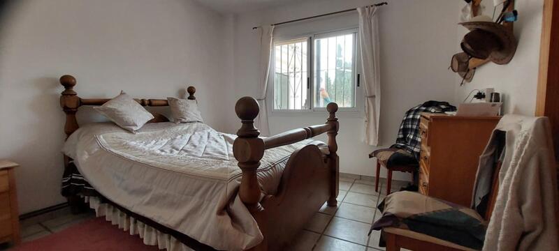 8 bedroom Villa for sale