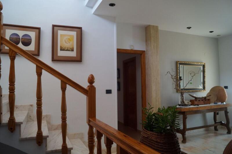 7 bedroom Villa for sale