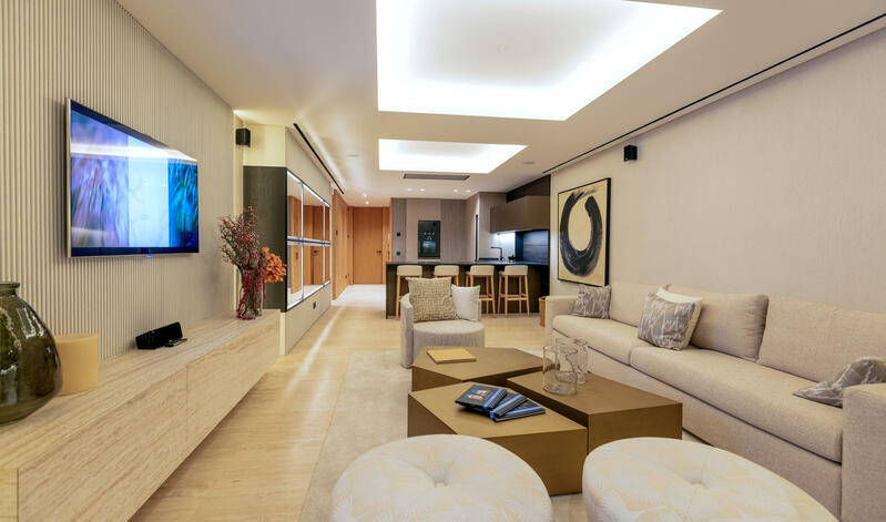 4 bedroom Apartment for sale