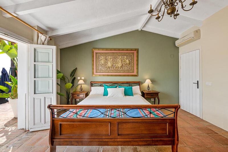 7 bedroom Villa for sale