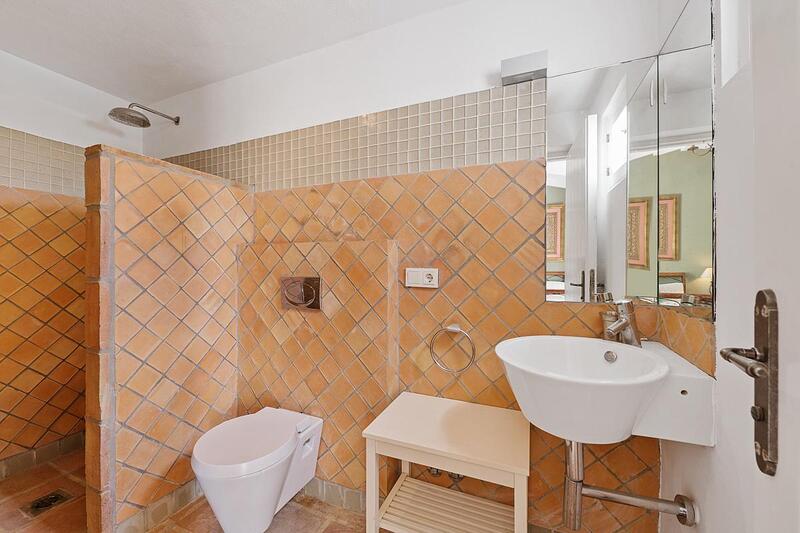 7 bedroom Villa for sale