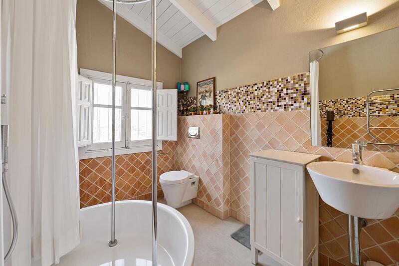 7 bedroom Villa for sale