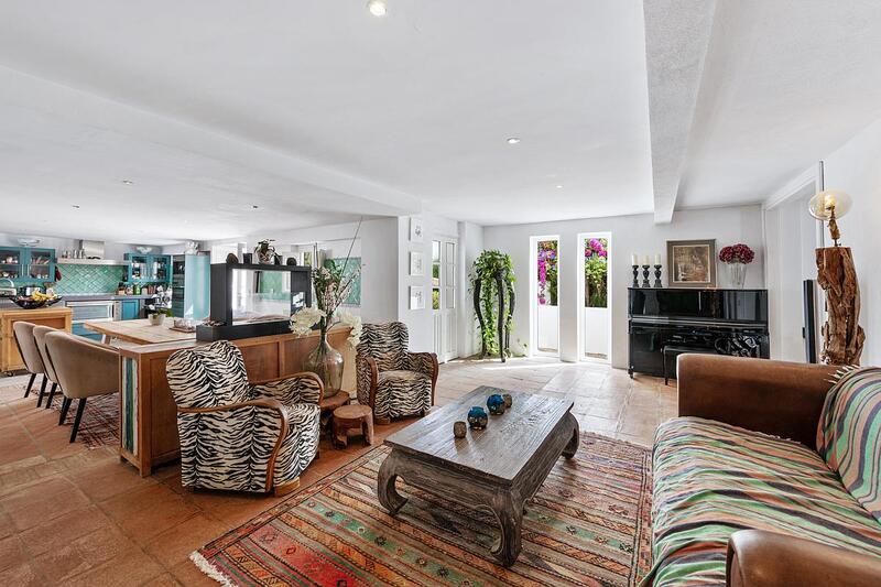 7 bedroom Villa for sale