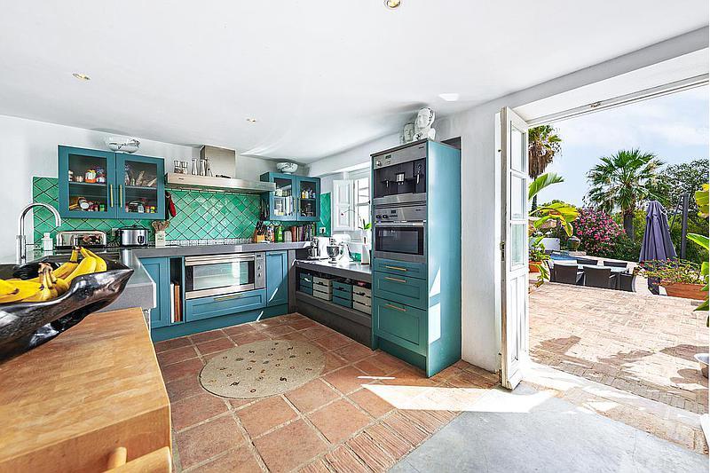 7 bedroom Villa for sale