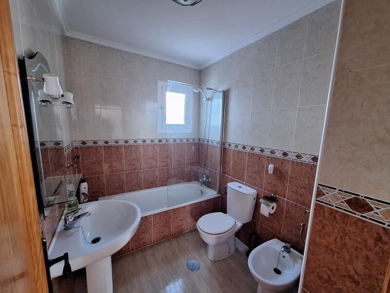 2 Cuarto Villa en venta