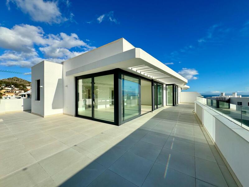 3 bedroom Apartment for sale