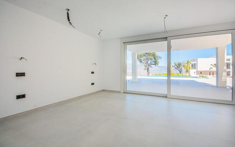 4 slaapkamer Villa Te koop