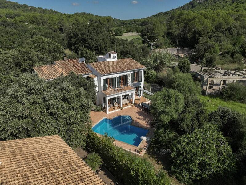 6 soveværelse Landsted til salg 6 soveværelse Landsted til salg