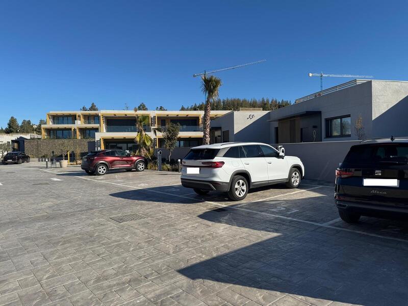 4 Schlafzimmer Stadthaus zu verkaufen