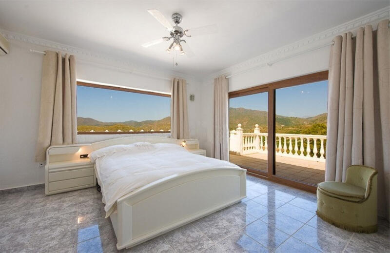 10 Schlafzimmer Villa zu verkaufen